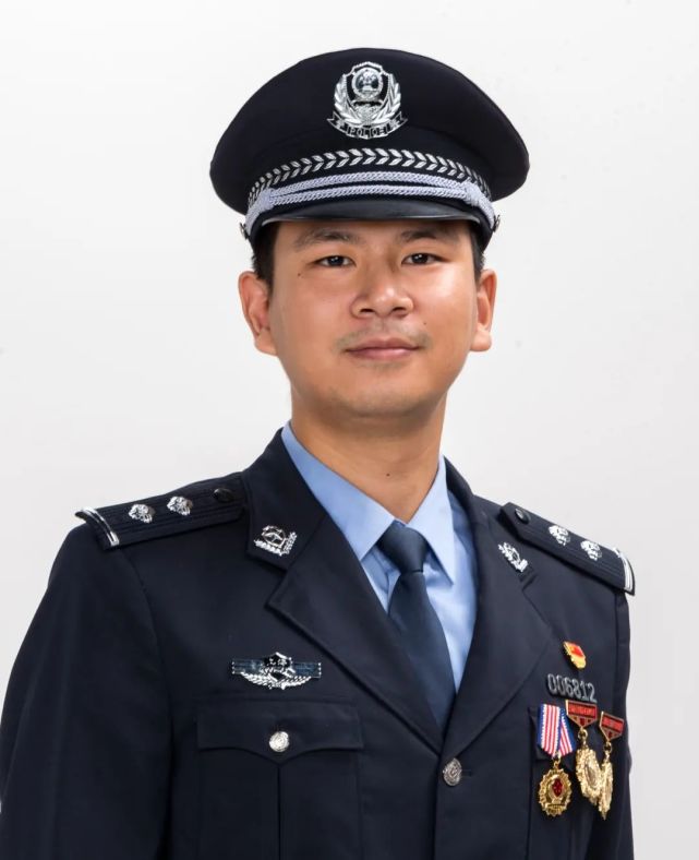 百佳刑警候选人出列二
