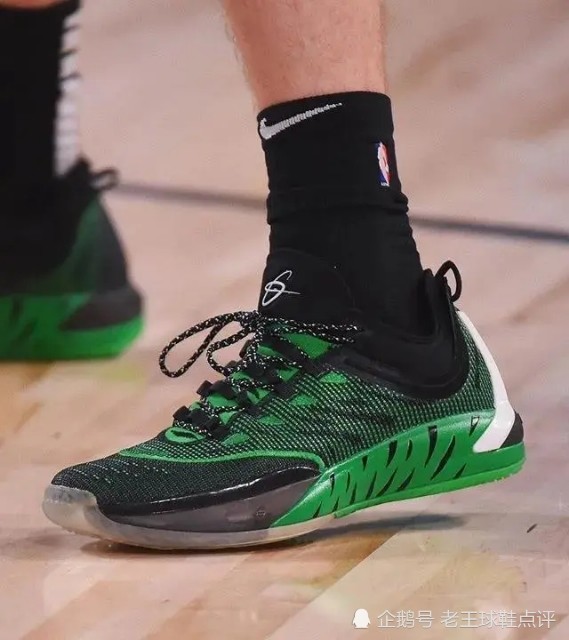 凯尔特人队的杰伦-布朗(jaylen brown 上脚球鞋:adidas dame 6"jam