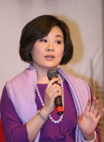 丛珊20岁《牧马人》演李秀芝爆红,遭排挤嫁老外,时隔38年还好吗?