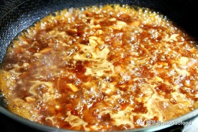 【魔多厨房】午餐系列：洋葱卤肉＋圆白菜炒菜花＋三色糙米