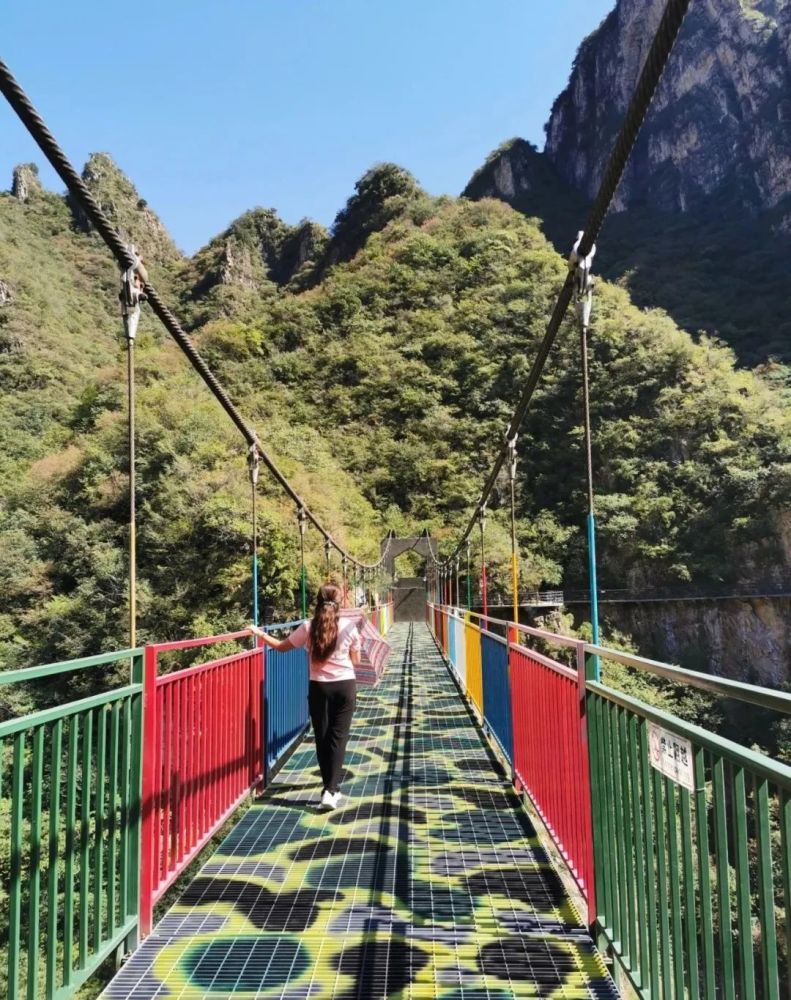 通州亲子组团游～十渡东湖港大峡谷挑战七彩玻璃栈道 高山漂流!