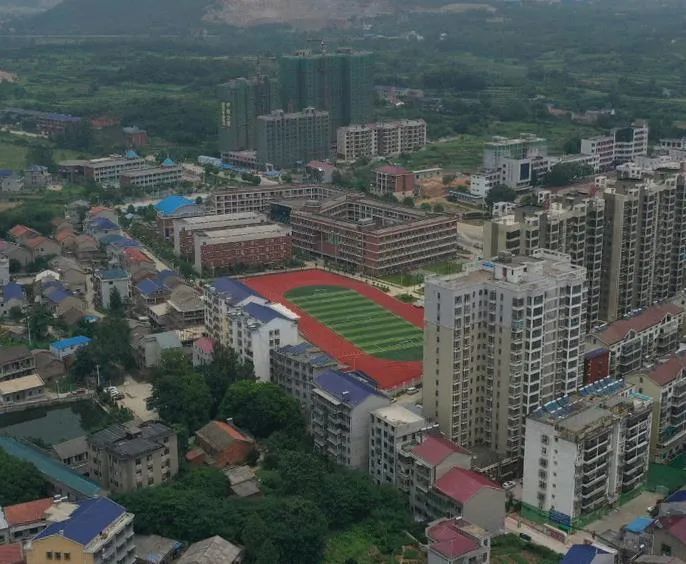 大冶市还地桥镇中学