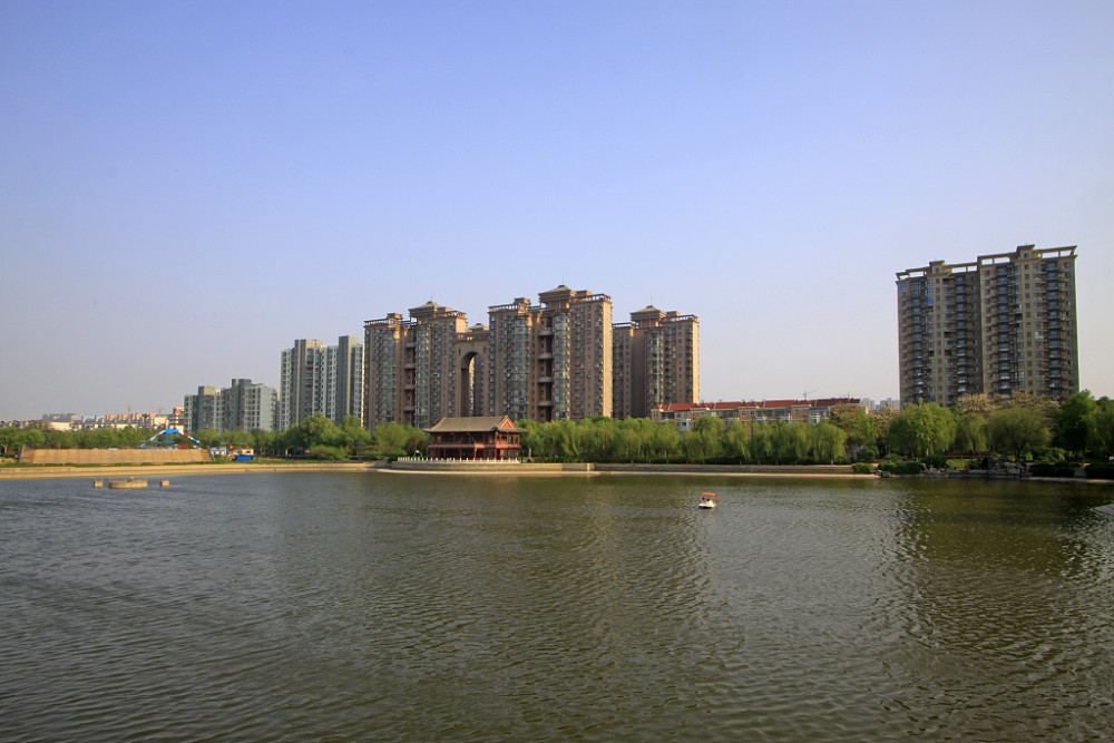 石家庄市gdp连年下降_石家庄市地图