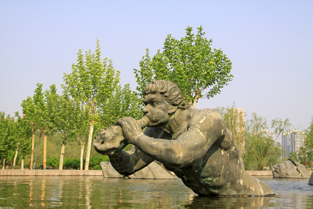 石家庄市gdp连年下降_石家庄市地图