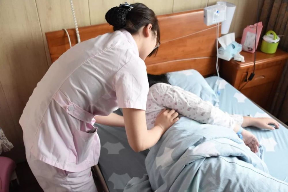 产妇会阴护理几个方面顺产剖腹产宝妈不一样