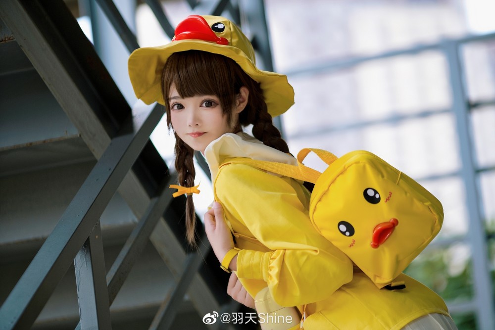 今晚吃鸡,大吉大利!和平精英小黄鸭cosplay