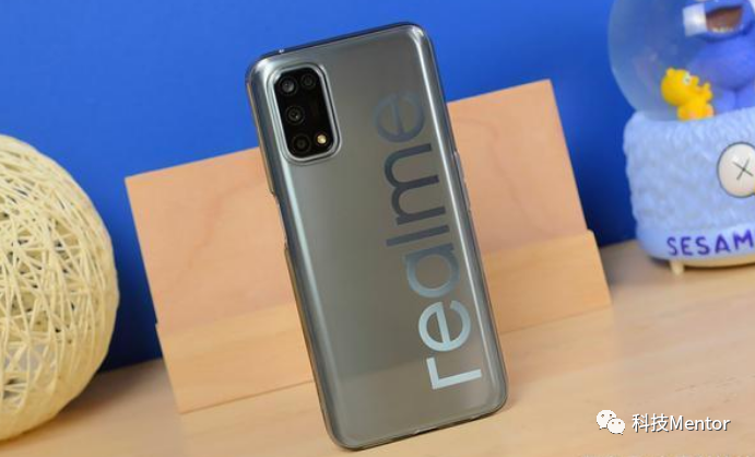 realme v5:仅售1399的高颜值潮牌5g手机,却不太适合商务人士