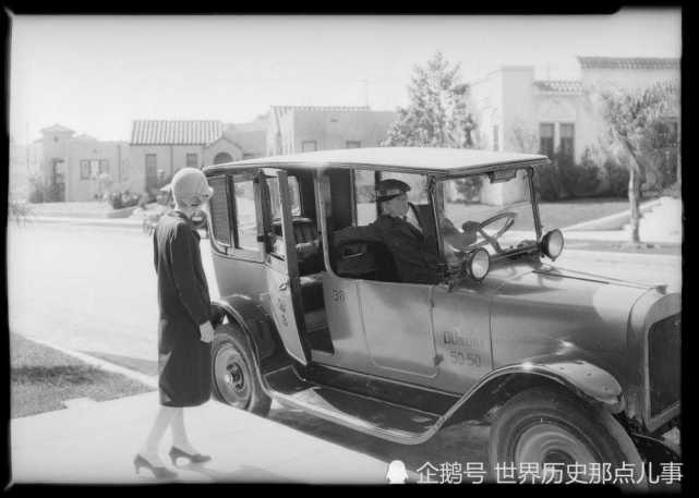珍贵老照片:100年前美国什么样?人们称之为"咆哮的20年代"