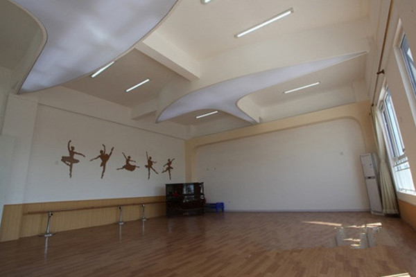 舞蹈室木地板与家用木地板的区别
