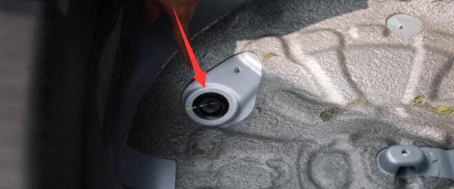 立秋快给爱车“贴秋膘”！不然异响、异味、漏水随时烦你，再想启动都困难