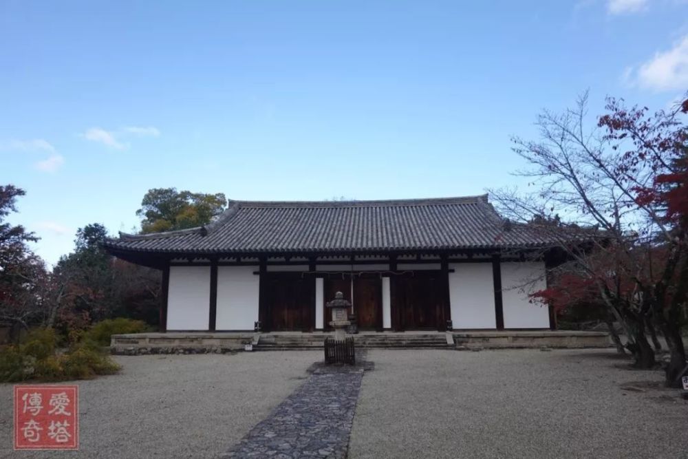 【檐下枓栱全貌】 日本奈良时代的建筑中,法隆寺食堂,法隆寺传法堂等