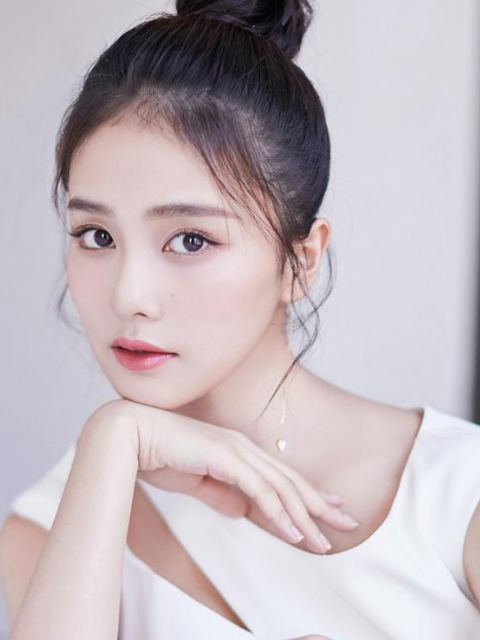 网红转型成演员的5位女星,白鹿章若楠受欢迎,而她却被观众嫌弃!