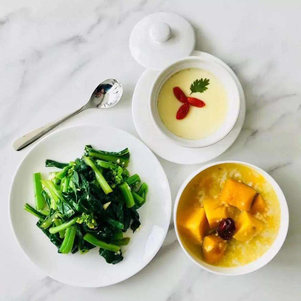 营养师家这样饮食防秋燥，点开看食谱