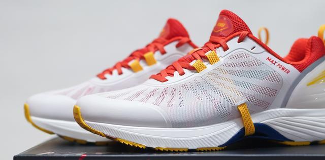 国产运动鞋排名_国产运动鞋排名前十名