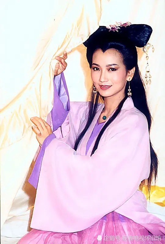 《新白娘子传奇》赵雅芝角色造型大盘点,最美的不是胡媚娘
