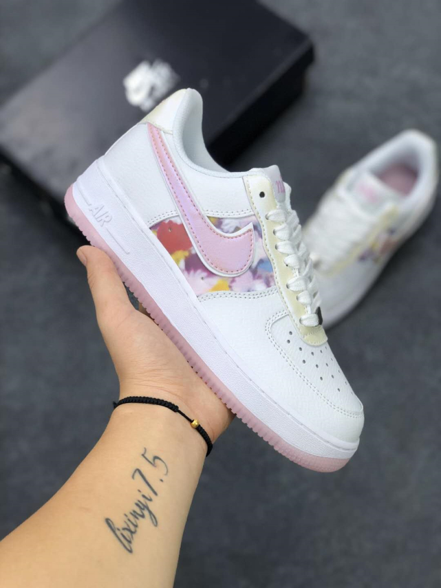 nike air force 1 白粉花卉 空军一号粉红色泡沫皮革鞋面