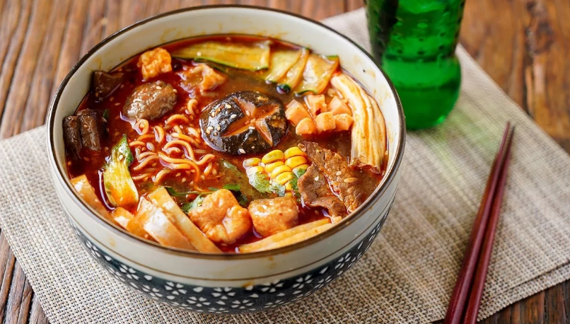 28岁女子，查出胃癌，3个月后离世，这食物不能长期当“饭”吃
