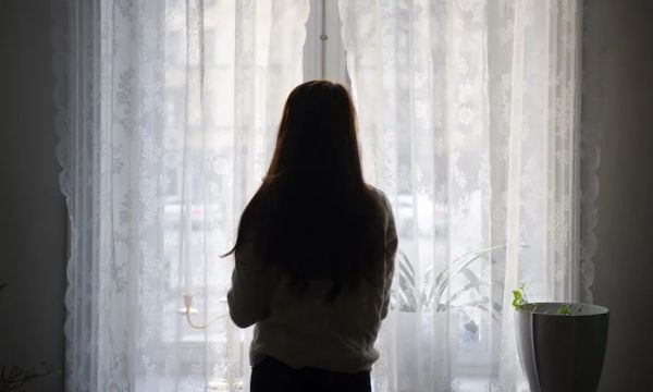 澳洲华裔医生4月份感染了新冠病毒，从此就留下了永久的伤害