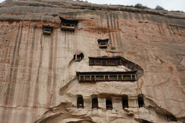 即便如今天梯山石窟和马蹄寺石窟由于种种原因,曾经的规模不复存在