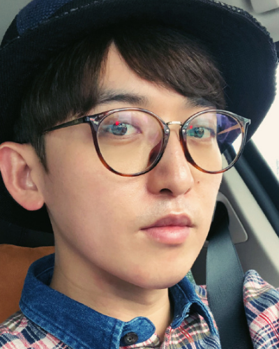 即便姚译添没有关注蔡徐坤,但这也是一时的事情,相信用不了多久也能