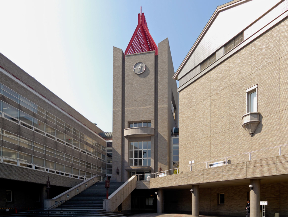 早稻田大学