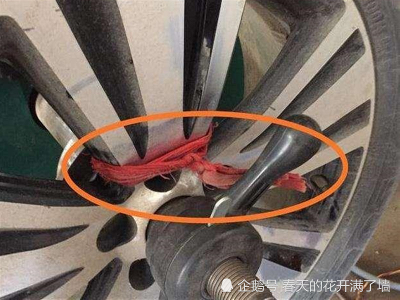 为什么拒绝4s店给新车绑红绳?老司机:人人避之不及,还
