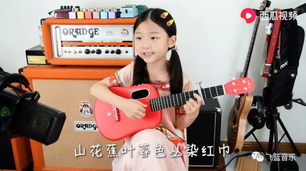 走红海外的吉他女孩miumiu3岁就开始学音乐,网友;不看