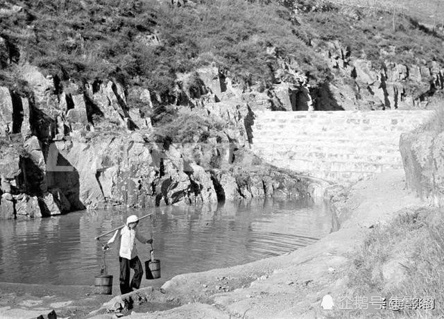 1953年11月24日 项化庚 为了增加山区的粮食生产,平顺县西沟村李顺达