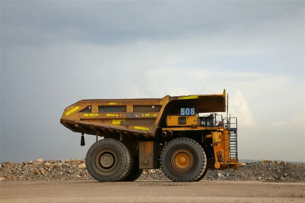 全球最大无人驾驶矿用卡车来了!