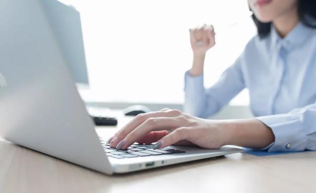 设计师如何谈单（设计师如何谈单子）