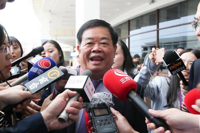 新规出台，房价还撑得住吗？二手房降价30％也难卖！曹德旺警告！