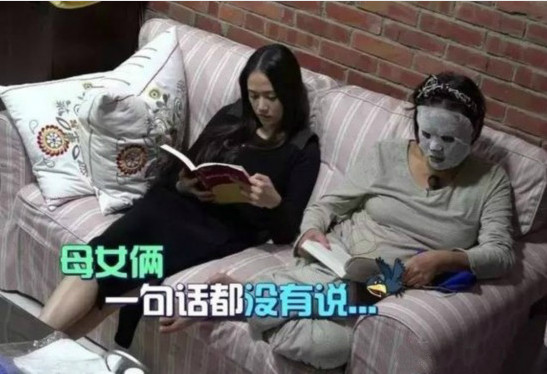 总有一个打动你，看完明星的悲惨童年你哭了没？