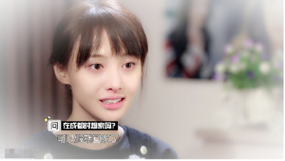 总有一个打动你，看完明星的悲惨童年你哭了没？