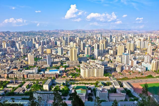楼市误区：地价一降房价必然下降？还有3个实际问题你没想过