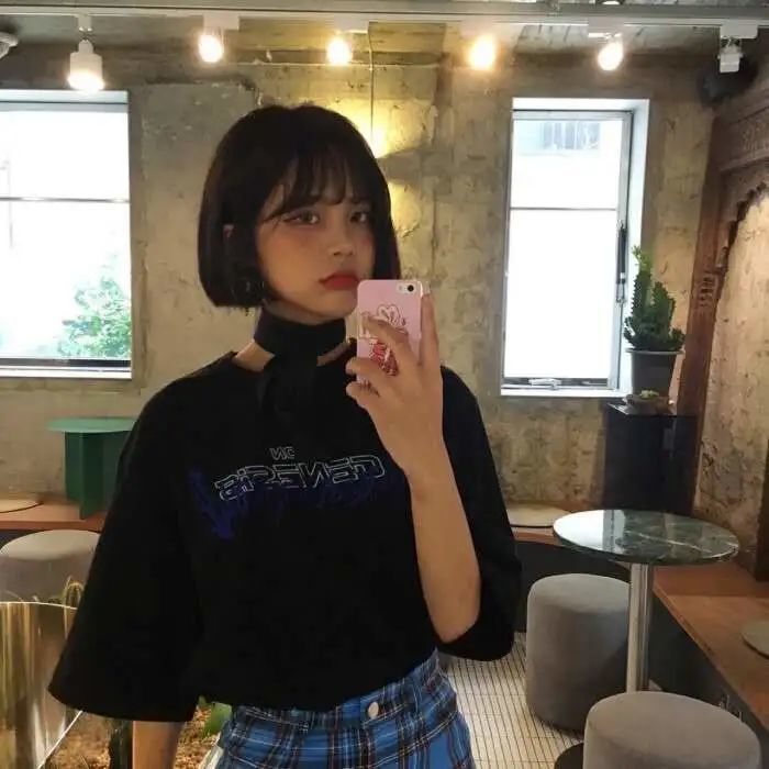 现代风女生头像【304期】