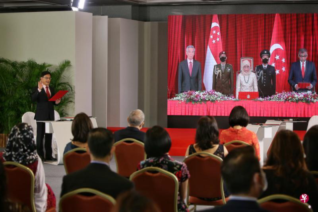 今年55岁的新加坡是否已到了政局的“分水岭”