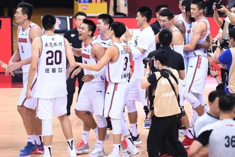 广东宏远,十冠功成!