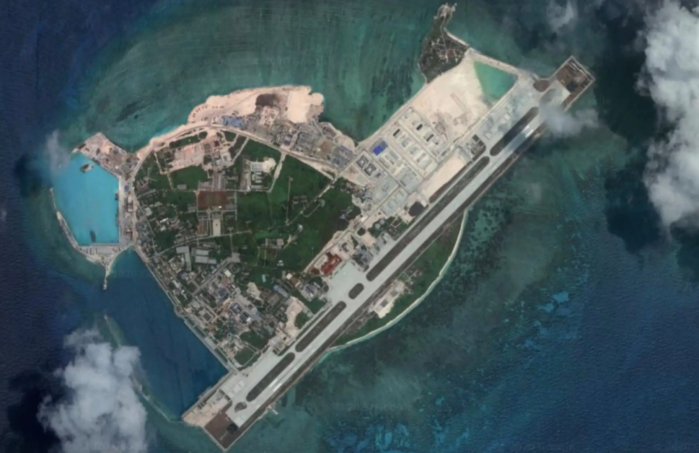 美媒:美军舰机在南海活跃之际,中国向永兴岛部署轰-6j轰炸机