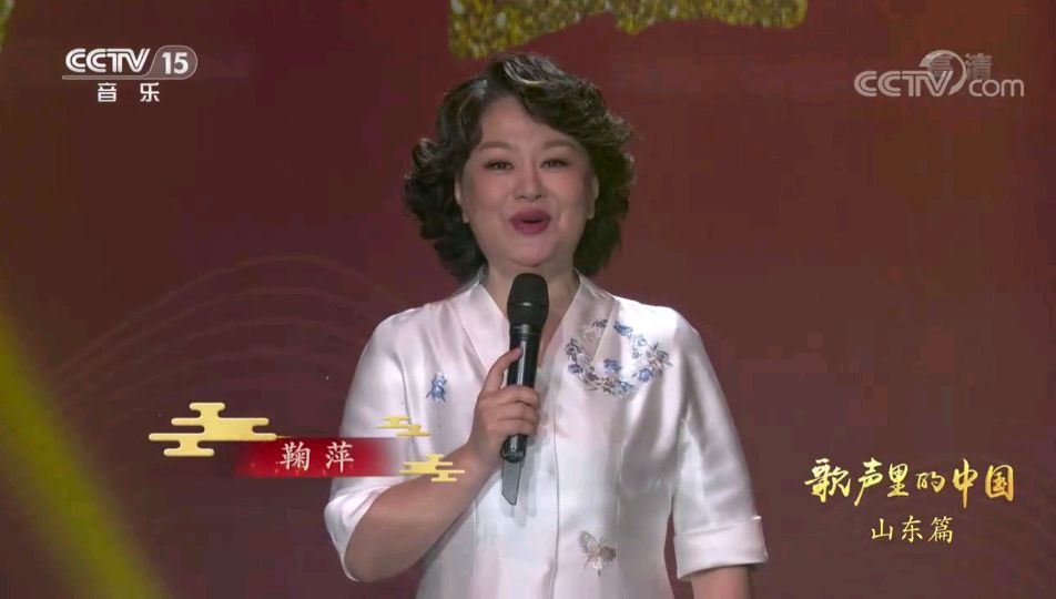 央视《歌声里的中国》主持人亮点,耿萨综艺主持首秀,徐卓阳久违露面