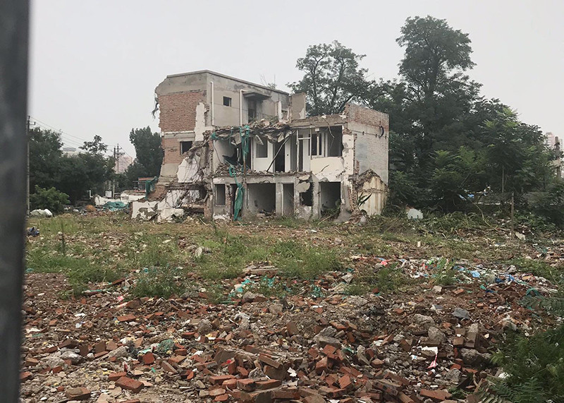 北京东铁营改造进度搁置，剩余住户蜗居多年等拆迁