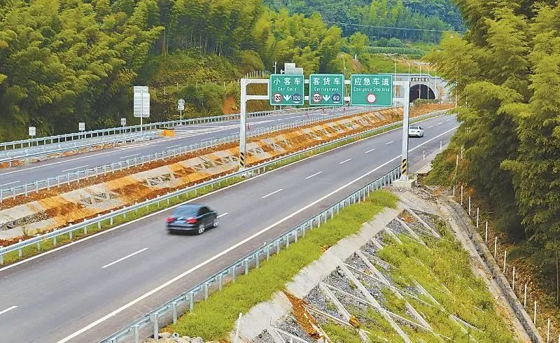 项目2019年10月开工,预计2022年完成建设,等宜威高速建成后珙县也将