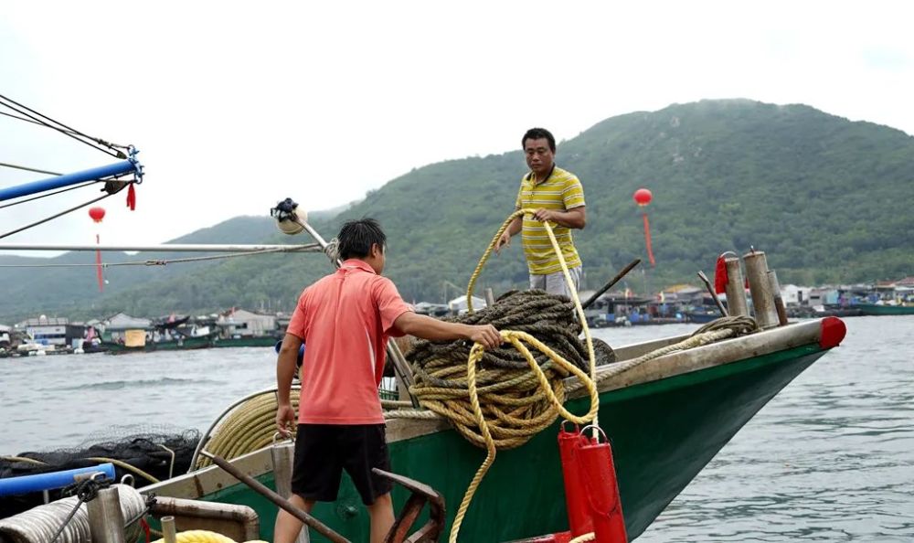 陵水疍家文化节锣鼓喧嚣,千船出海,疍家婚俗闹不停