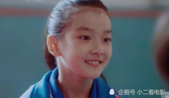 而杨颖在剧中饰演的角色是被害人钟美宝,她是一个美女店长,却突然离奇