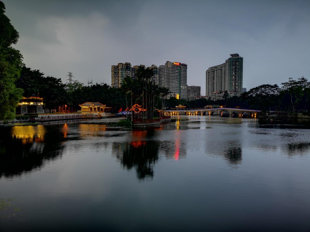 广州荔湾湖夜色之美
