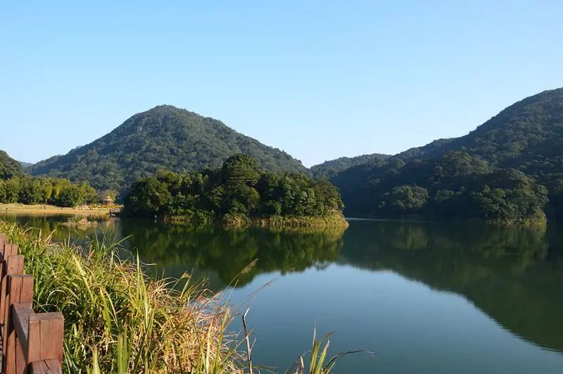 广州市石门国家森林公园景区等8家旅游景区评定为国家4a级旅游景区.