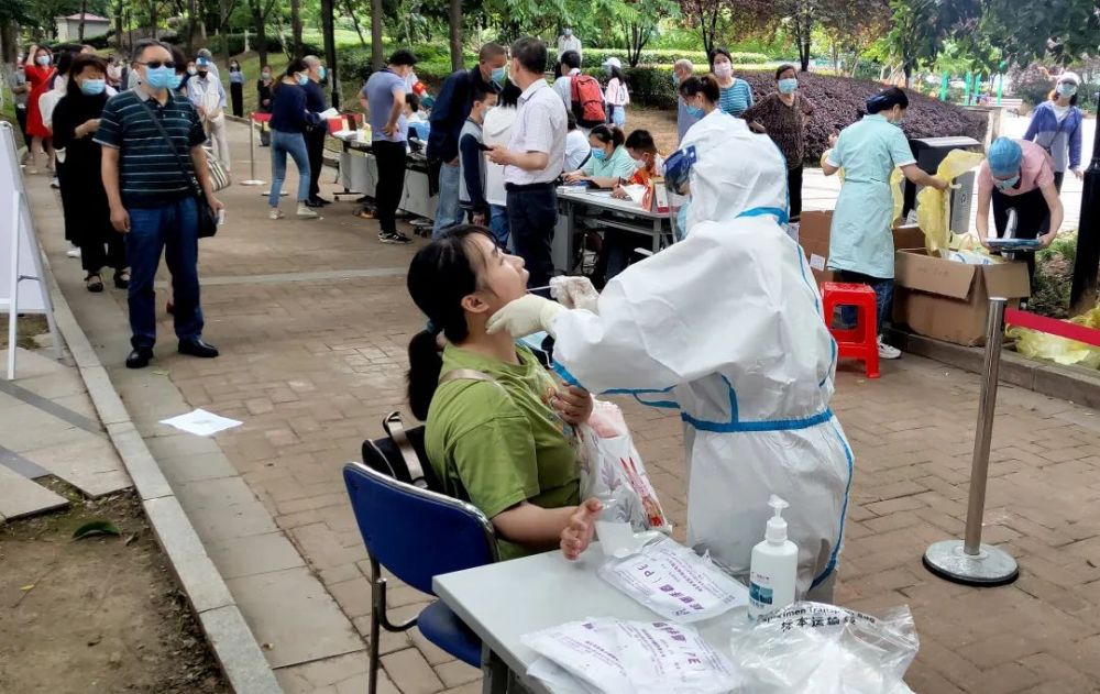 被歧视的新冠康复患者：恐惧、误解、歧视，制约着他们回归社会