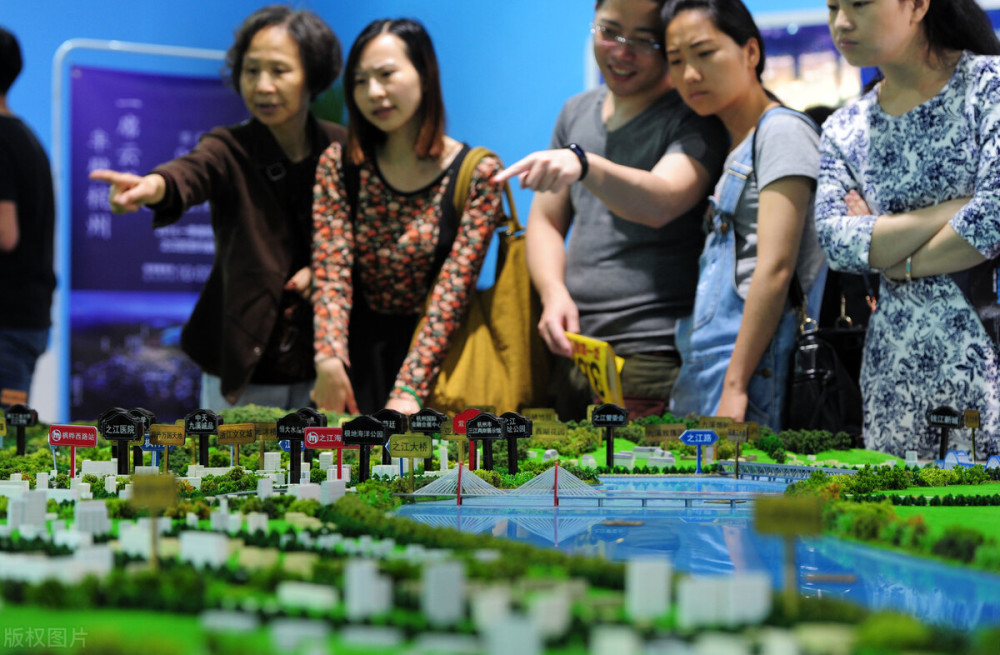 楼市降温下半年开始，投资数额、成交面积和金额全部下降，涨价么