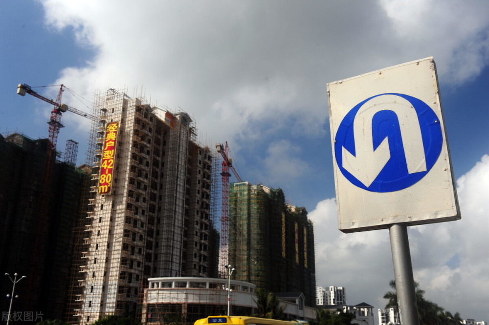 楼市降温下半年开始，投资数额、成交面积和金额全部下降，涨价么