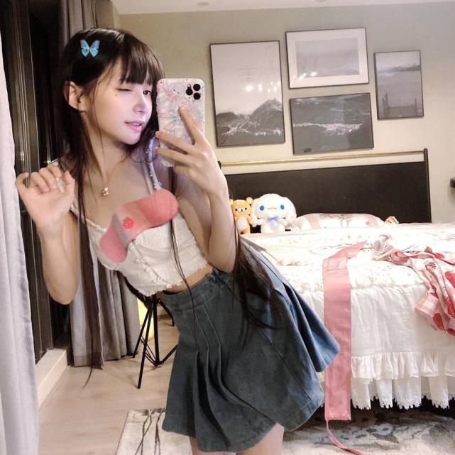 双尾　萝莉 蔡萝莉最美造型诞生，不是双马尾，也非平刘海，而是丸子头！-腾讯新闻