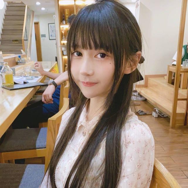 双尾　萝莉 